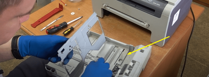 Как вытащить замятую бумагу из принтера самсунг scx 4300